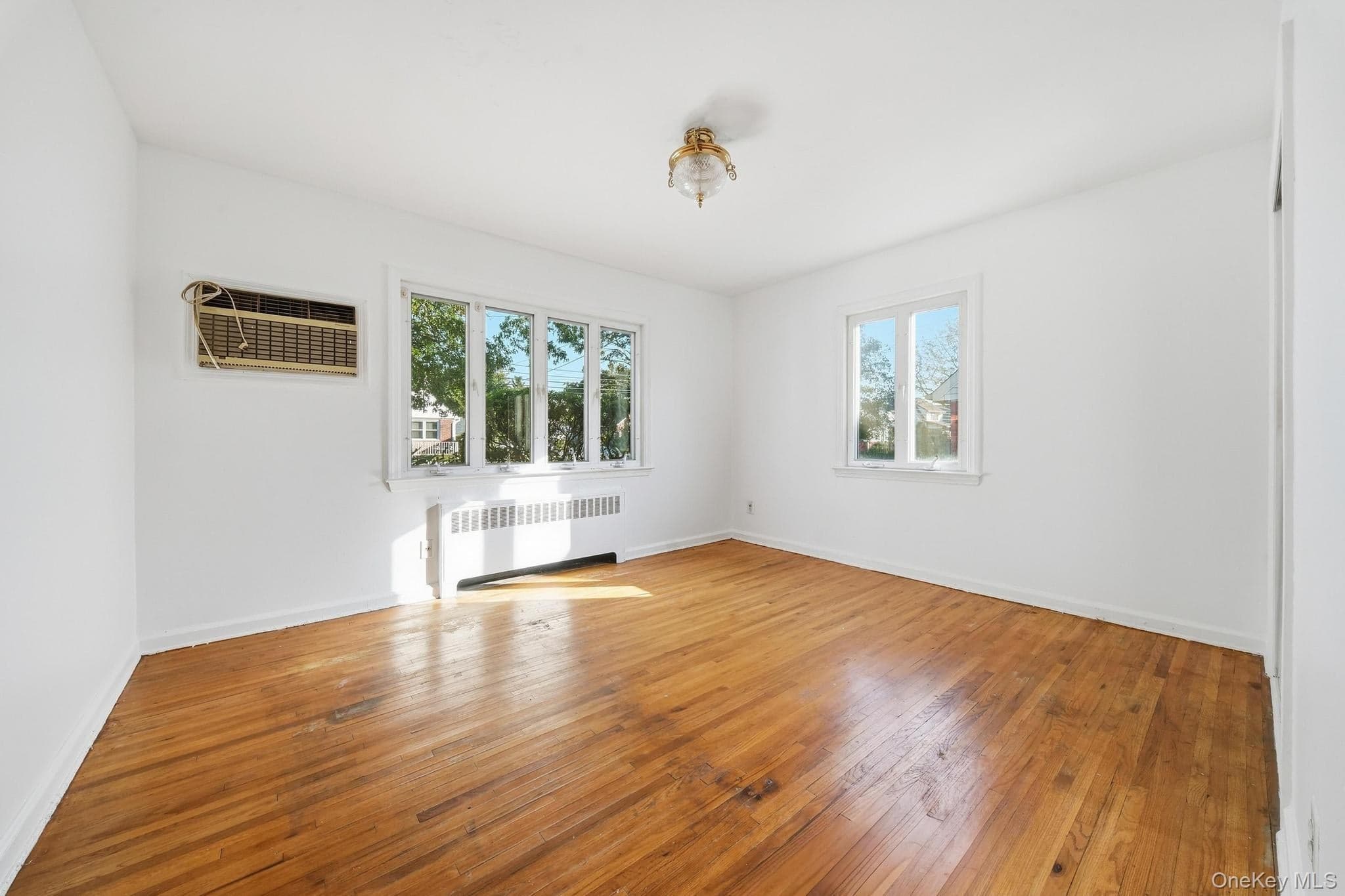88 Meyer Avenue thumbnail 19