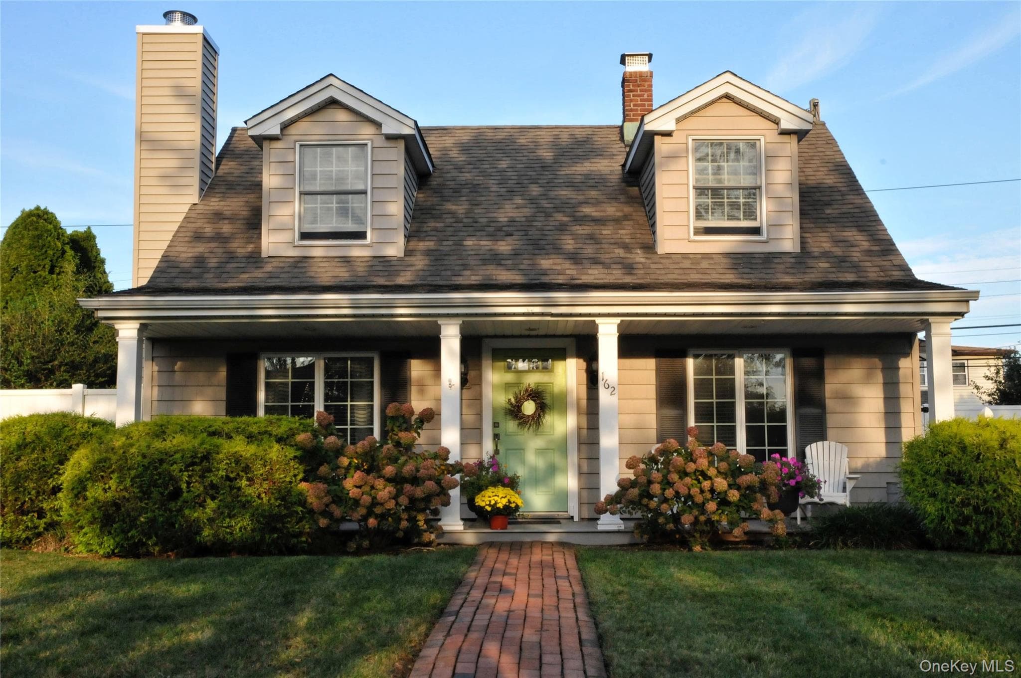 162 Swan Lane, Levittown