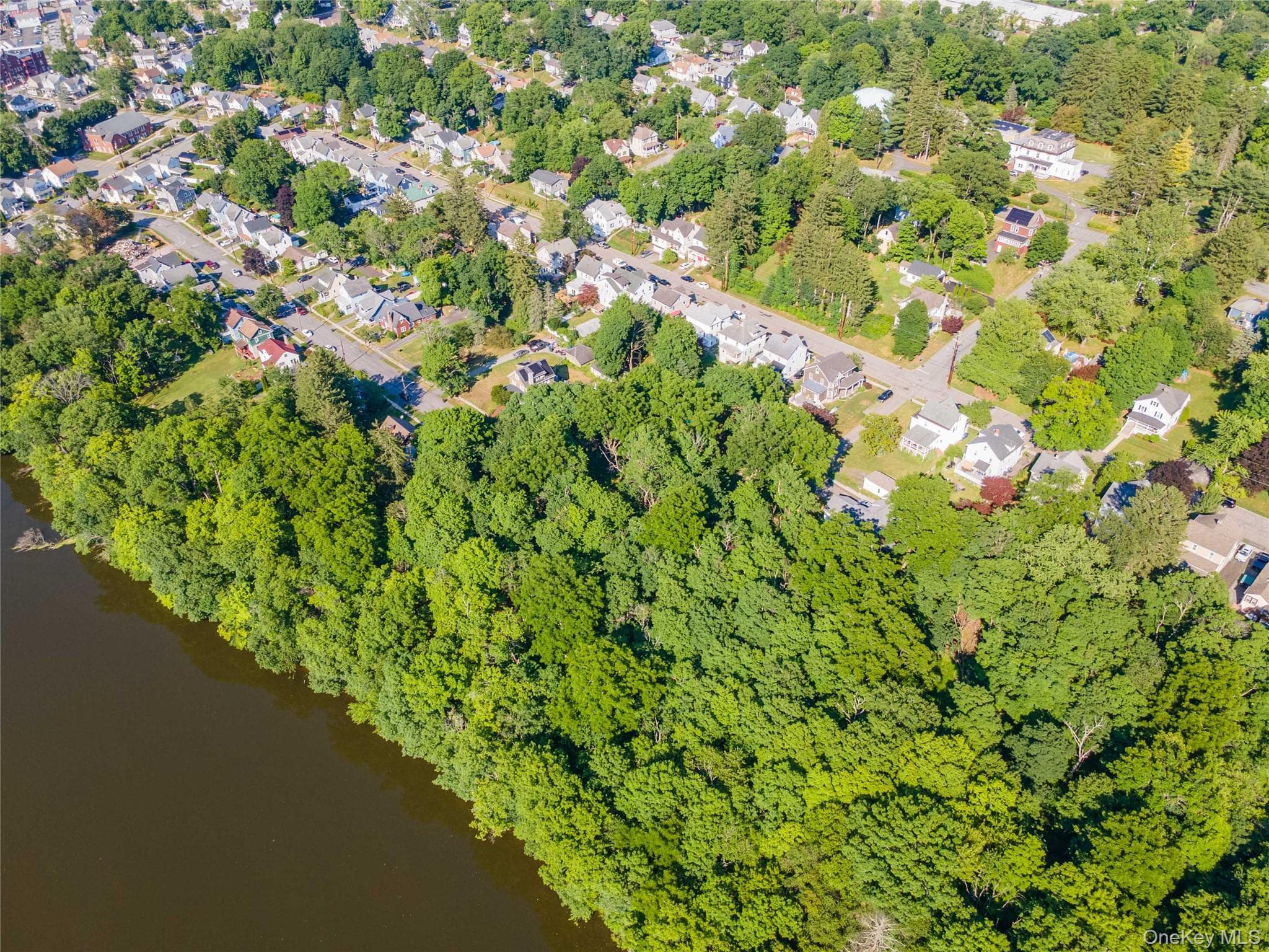 Riverview Street thumbnail 6