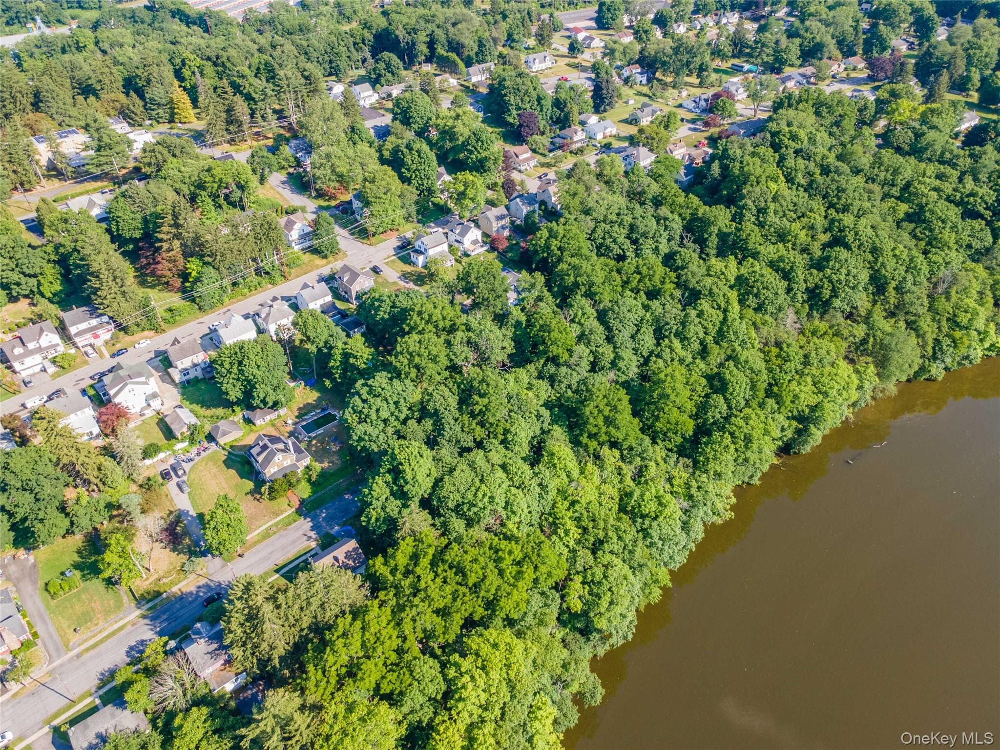 Riverview Street thumbnail 8