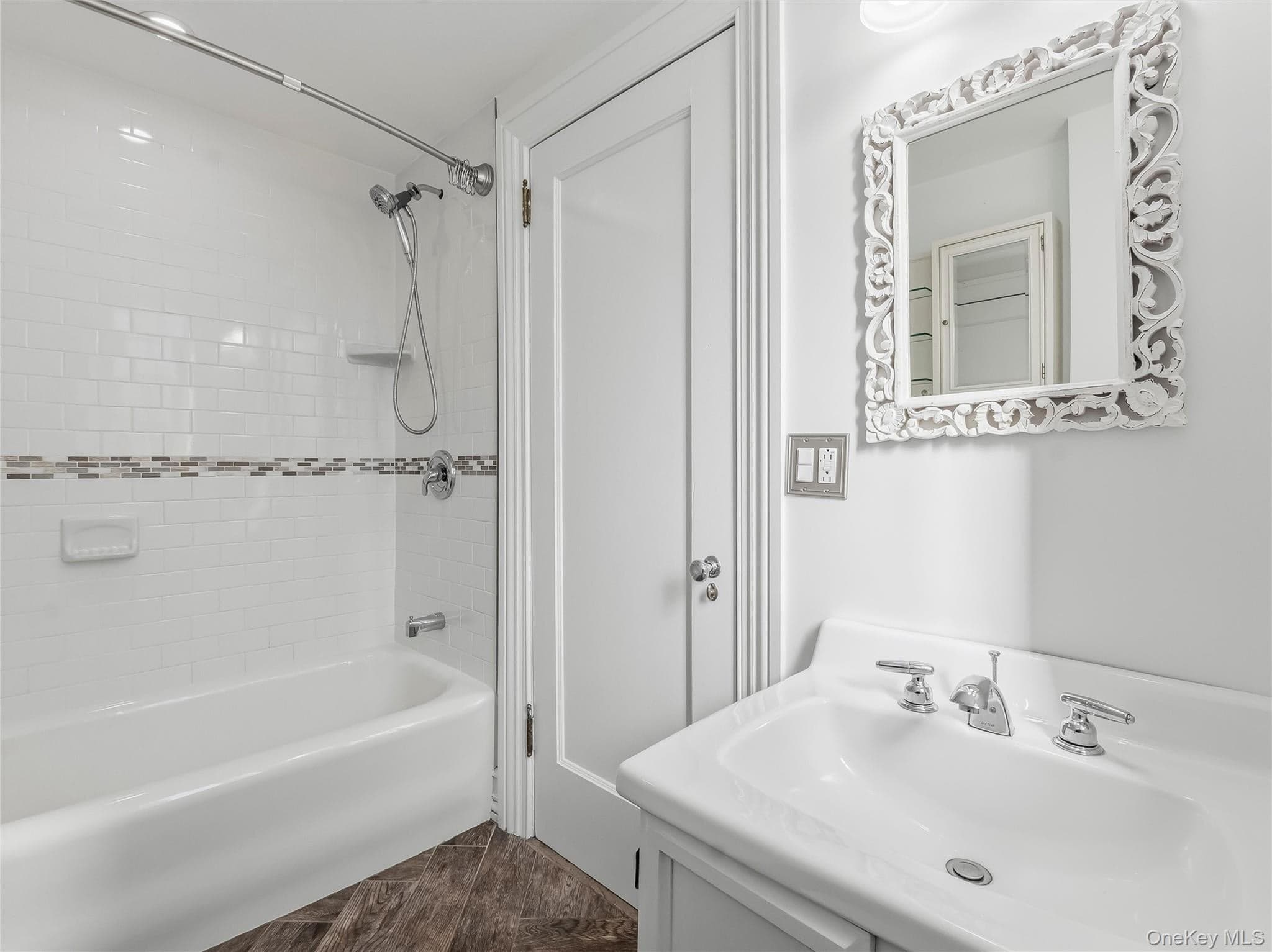 1 Rivermere Unit: 4F thumbnail 22