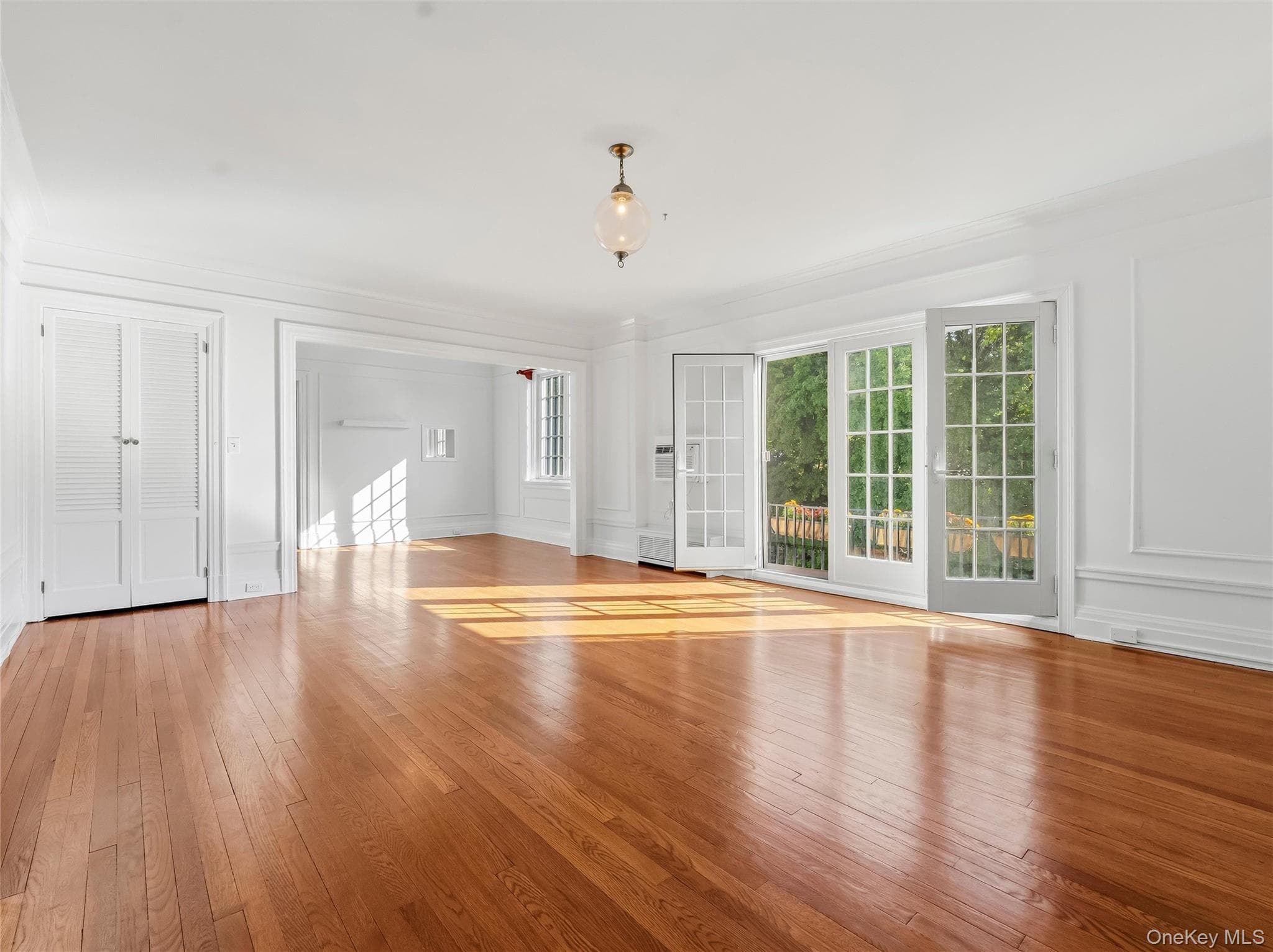 1 Rivermere Unit: 4F thumbnail 8