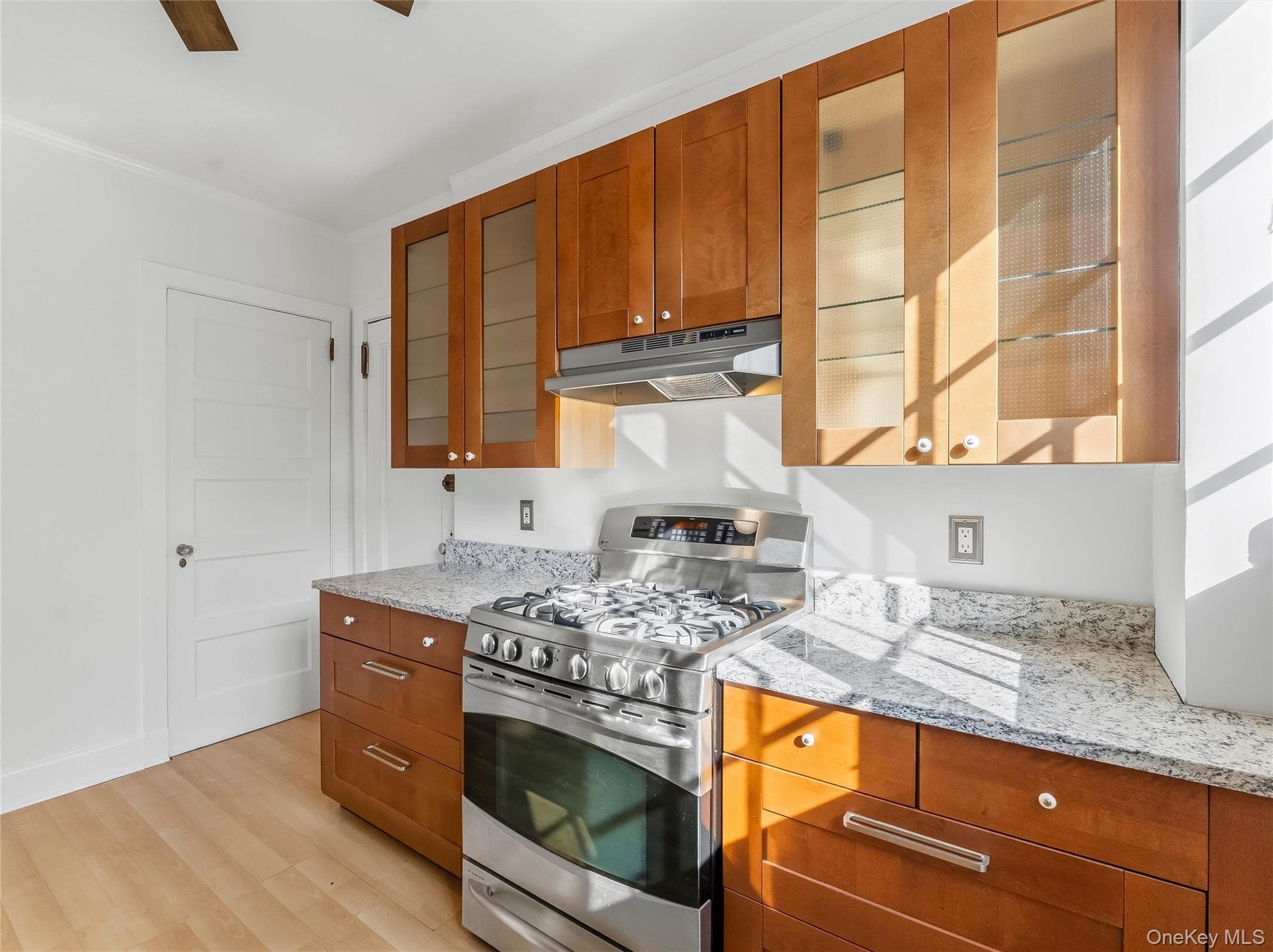 1 Rivermere Unit: 4F thumbnail 17