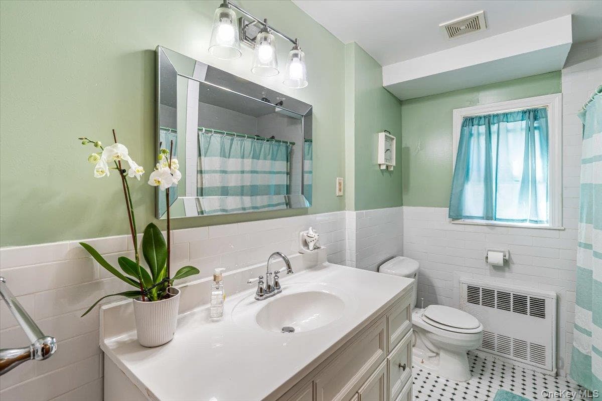 221-51 Braddock Avenue thumbnail 25