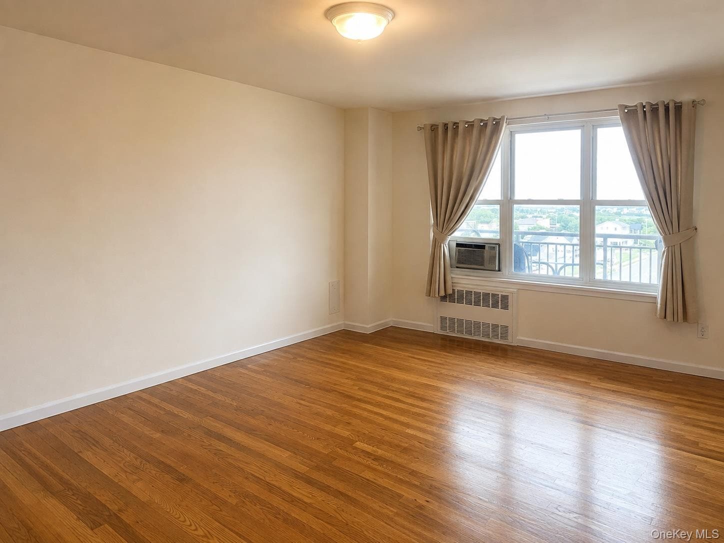 855 Broadway Unit: 5C thumbnail 2