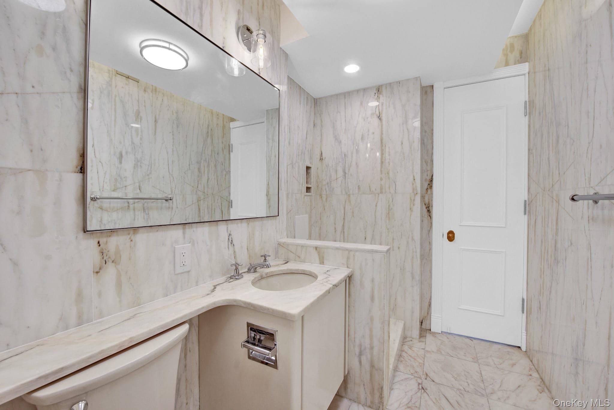 530 E 76th Street Unit: 34/35 thumbnail 22
