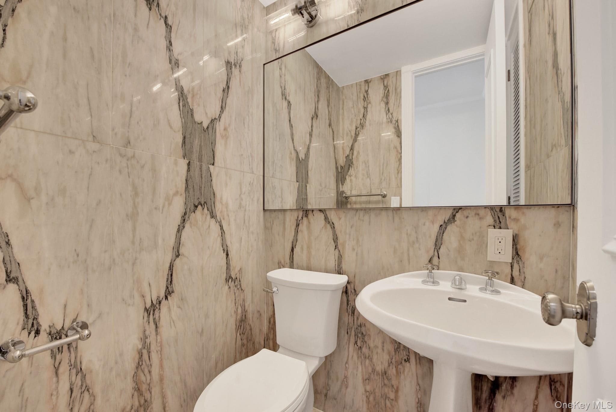 530 E 76th Street Unit: 34/35 thumbnail 17