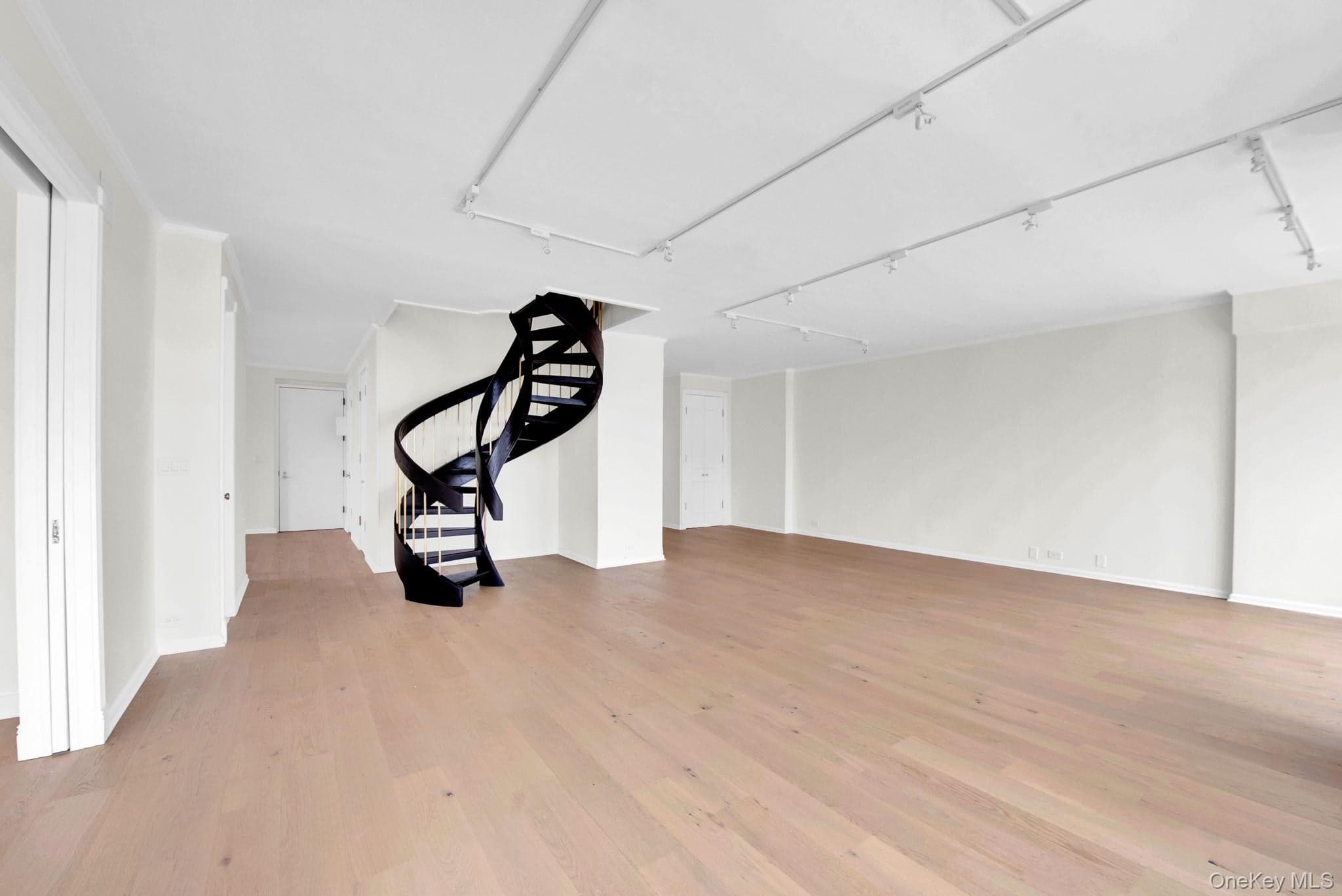 530 E 76th Street Unit: 34/35 thumbnail 16