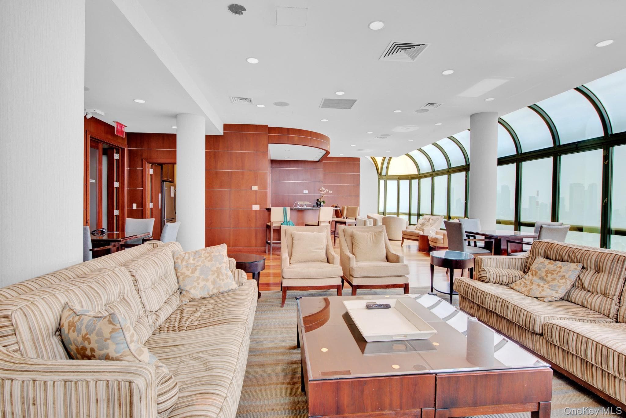 530 E 76th Street Unit: 34/35 thumbnail 4