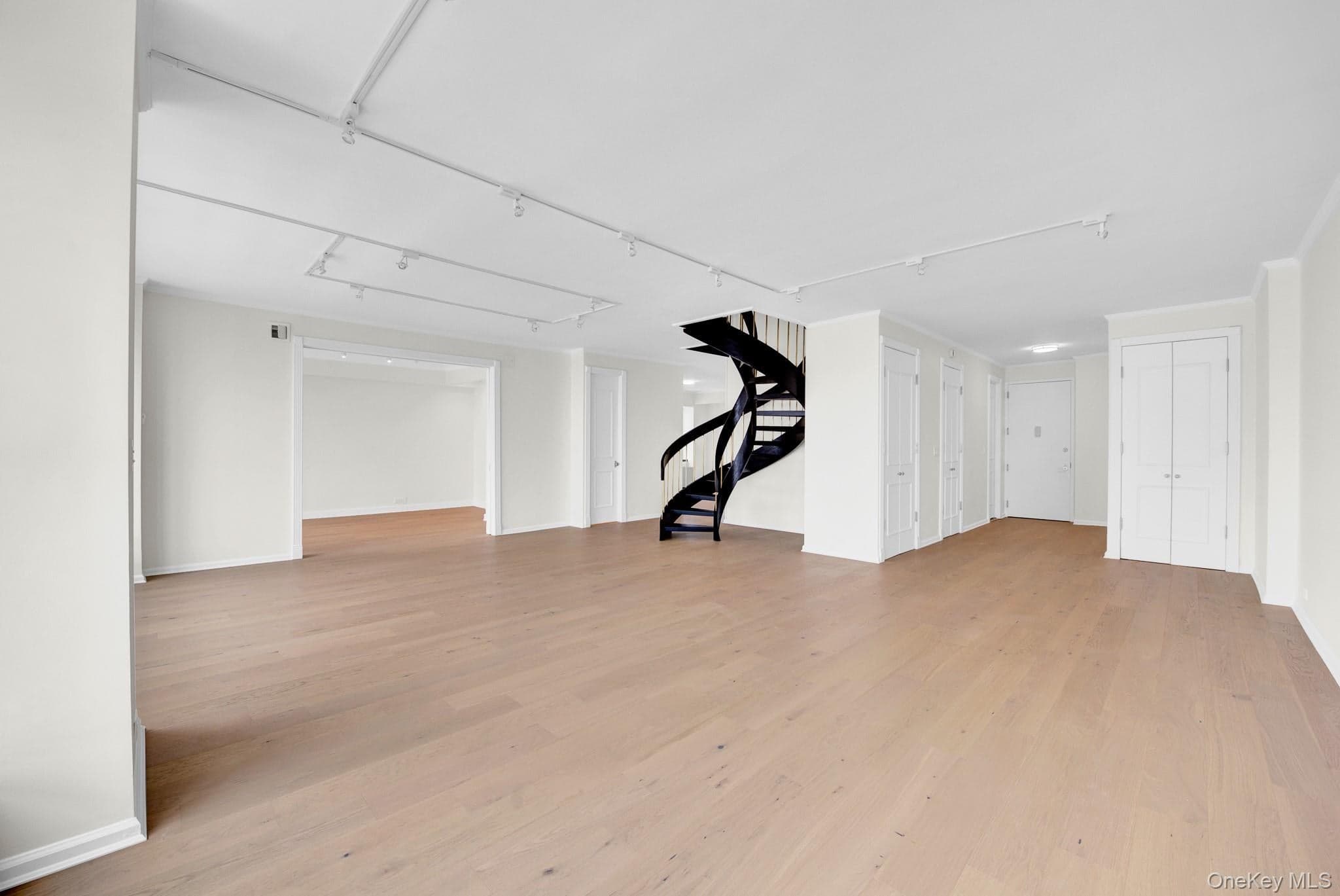530 E 76th Street Unit: 34/35 thumbnail 14