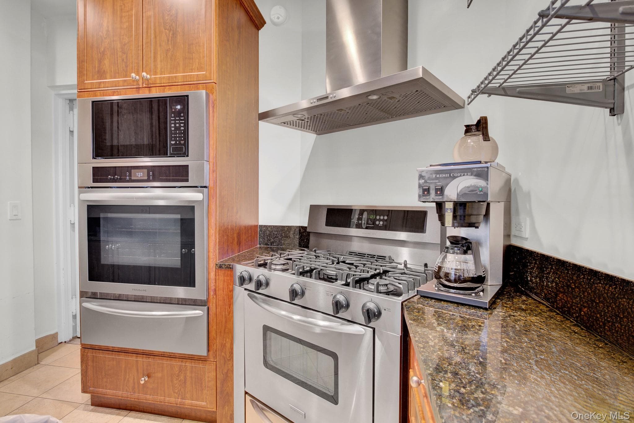 530 E 76th Street Unit: 34/35 thumbnail 6