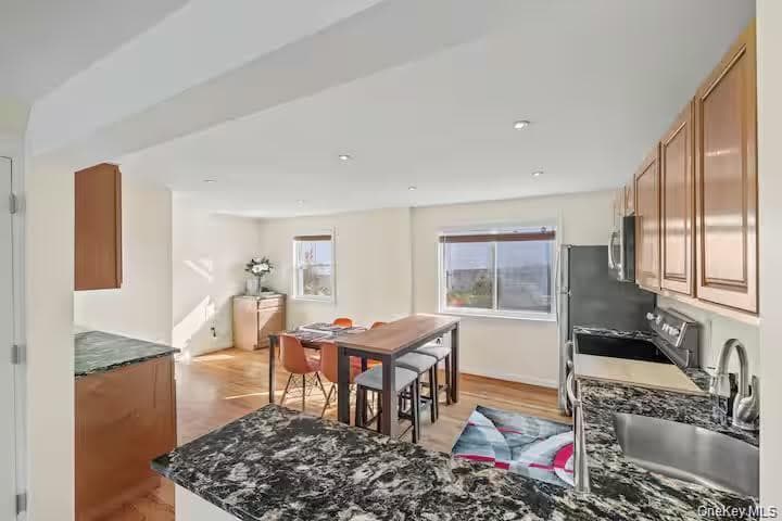 31 Wayne Avenue thumbnail 11