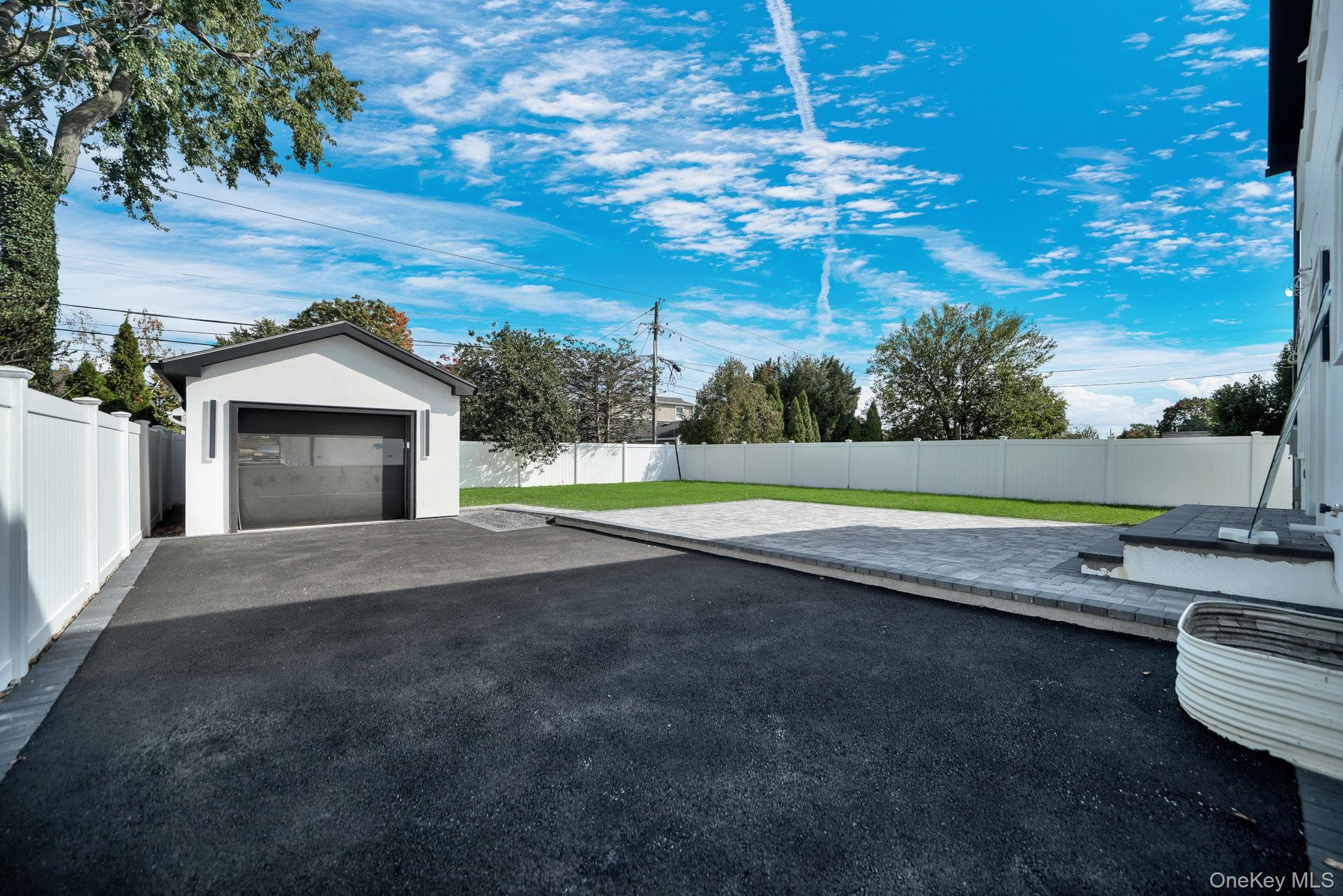 748 Carman Avenue thumbnail 47