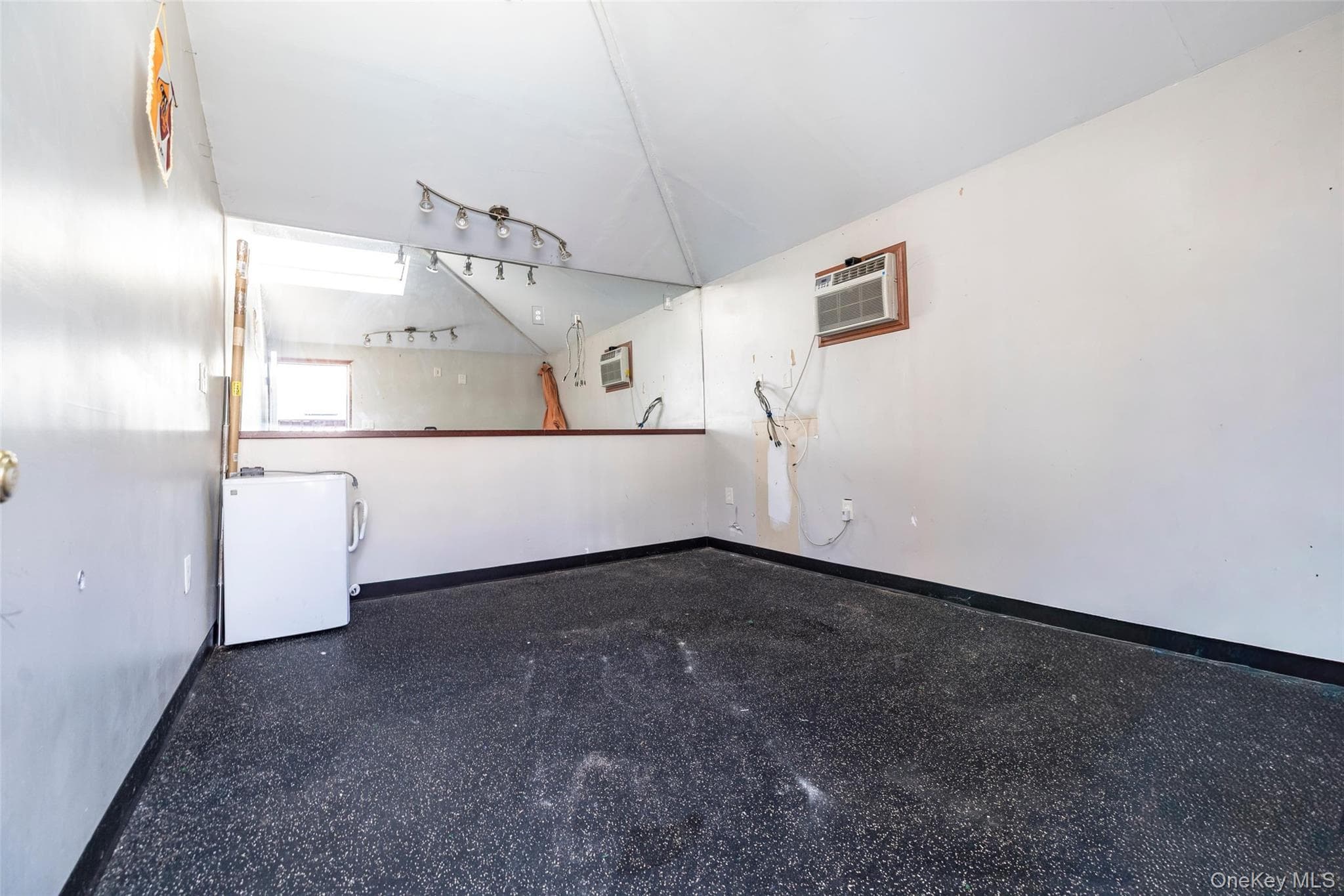 145 Bismark Avenue thumbnail 20
