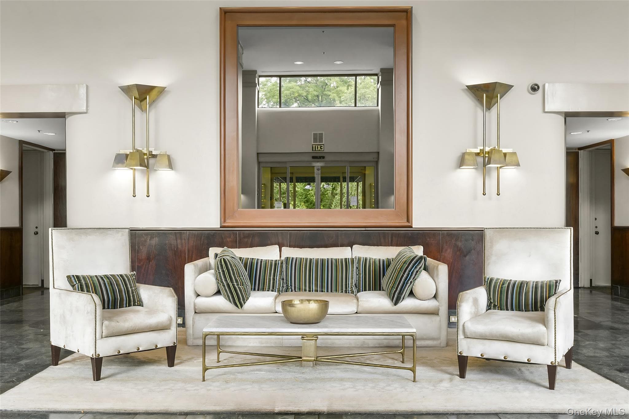 35 N Chatsworth Avenue Unit: 6C thumbnail 2