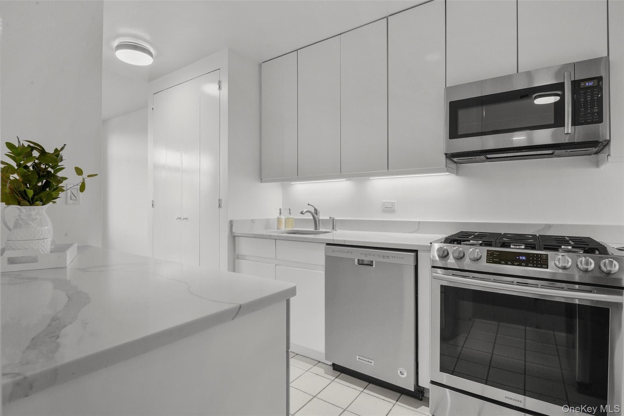 35 N Chatsworth Avenue Unit: 6C thumbnail 15