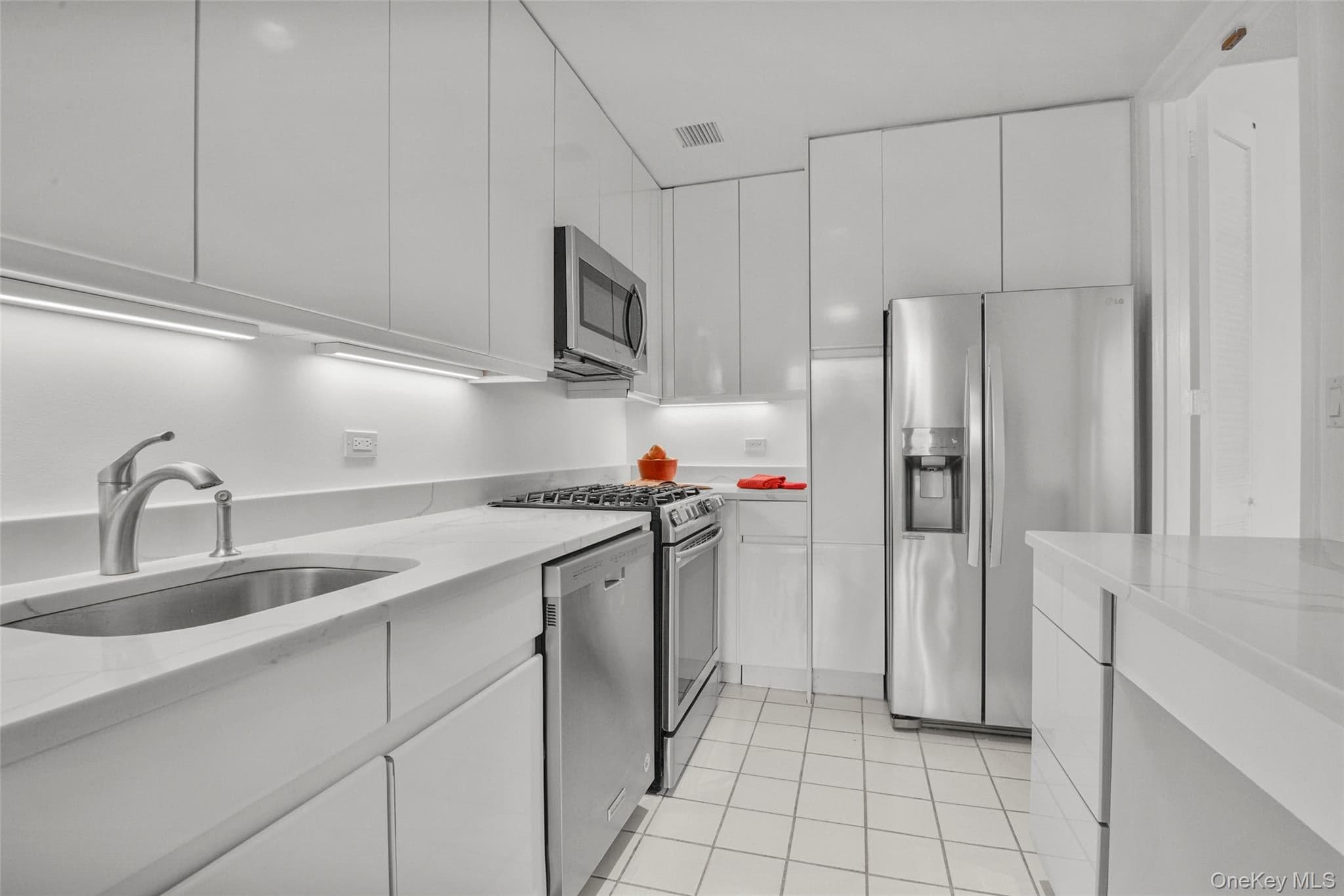 35 N Chatsworth Avenue Unit: 6C thumbnail 14