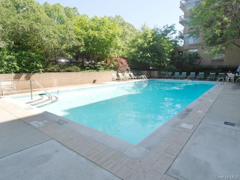 35 N Chatsworth Avenue Unit: 6C thumbnail 23