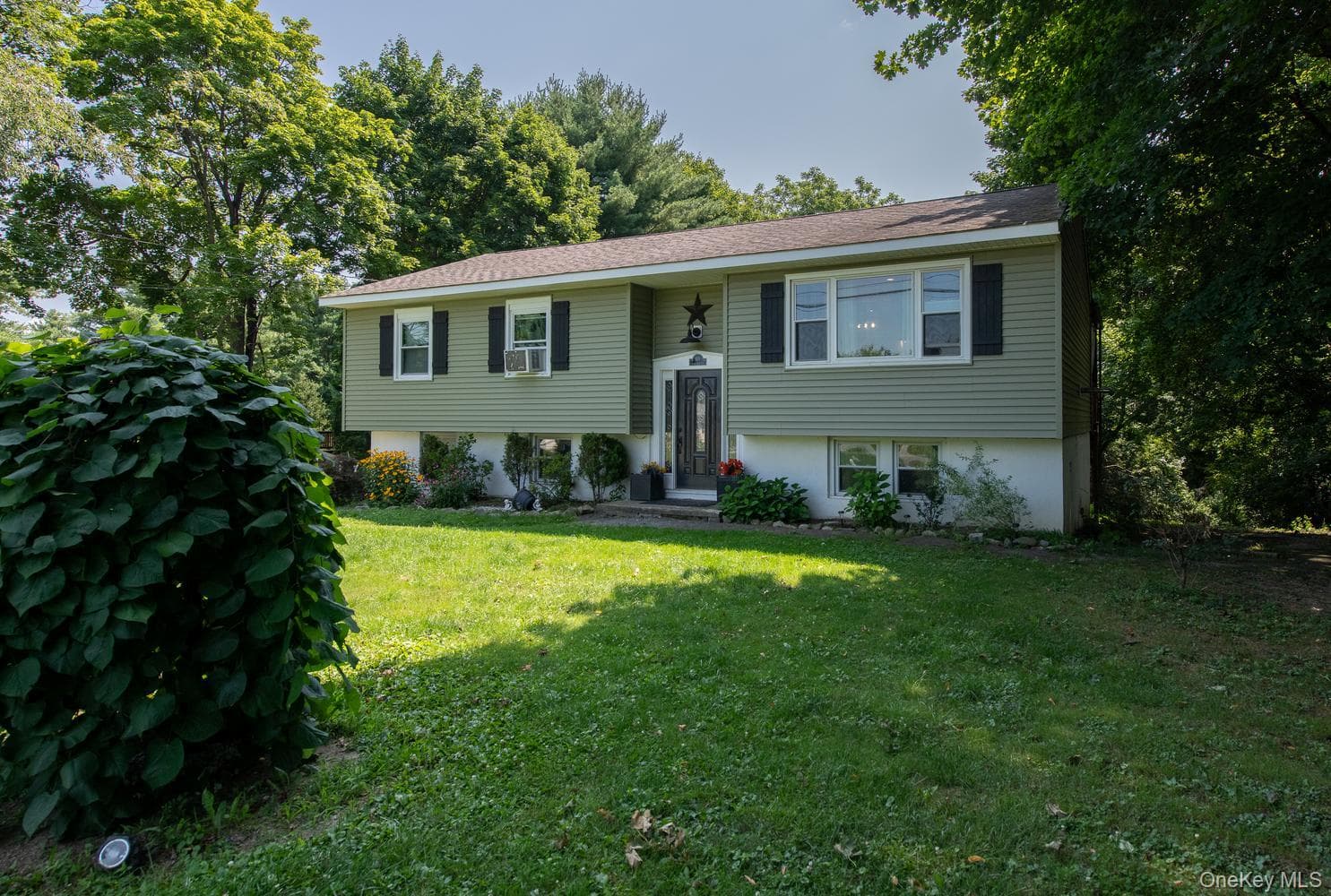 10 Lakeview Court thumbnail 2