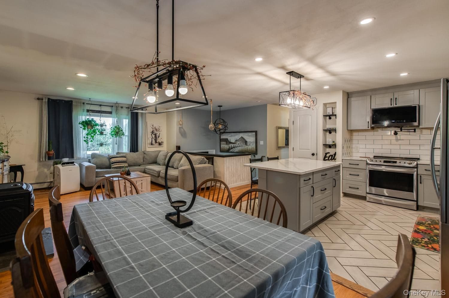 10 Lakeview Court thumbnail 9