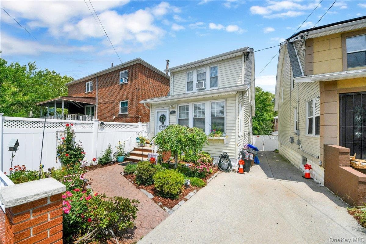 322 Logan Avenue thumbnail 2