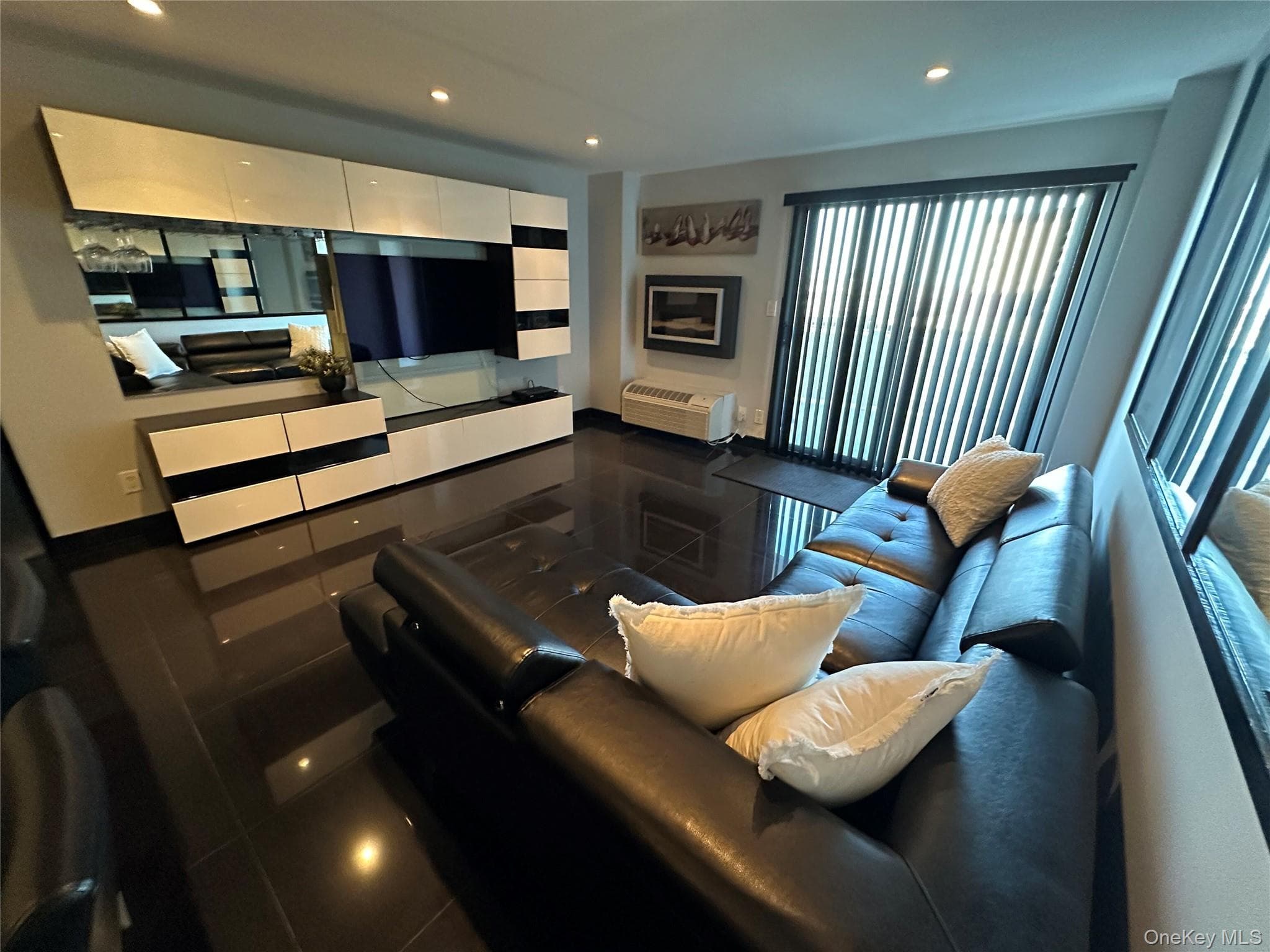 360 Shore Road Unit: 2G thumbnail 16