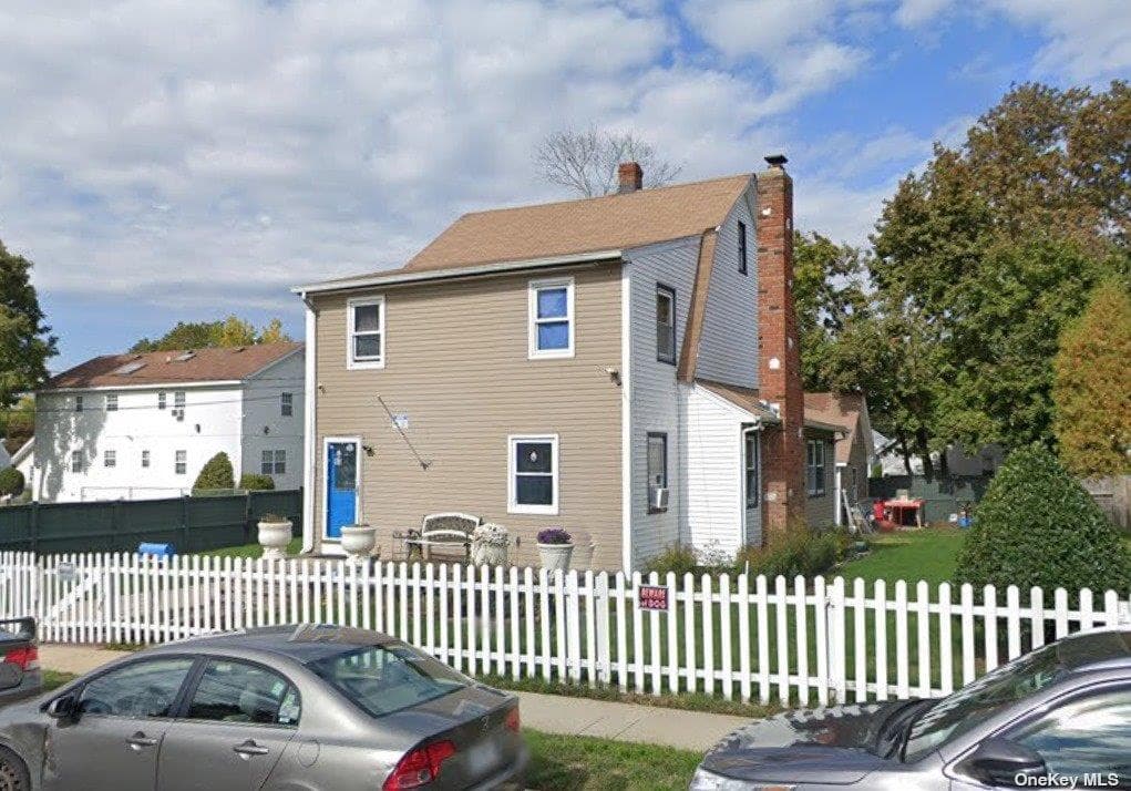 93 Princeton St Street, Hempstead