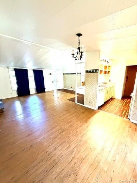 34 Zematt Court thumbnail 9