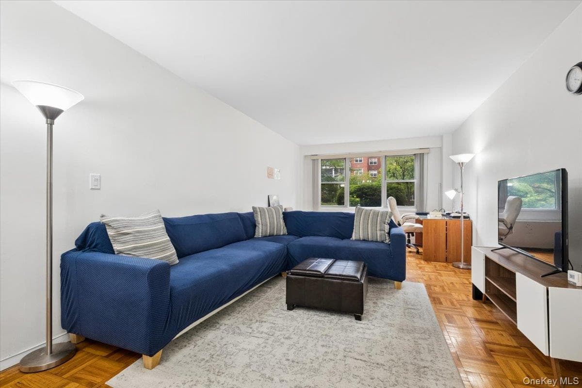 250 Garth Road Unit: 2E3 thumbnail 4