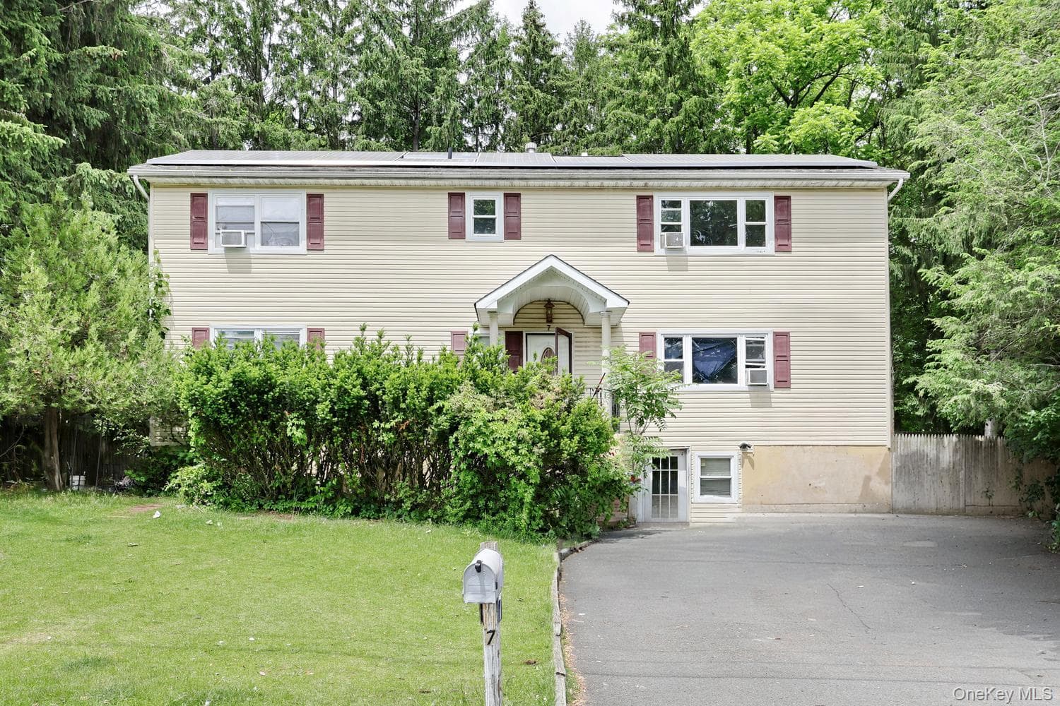 7 Olin Drive photo 1
