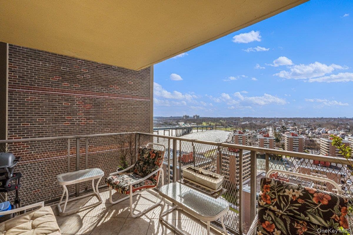 166-25 Powells Cove Boulevard Unit: 19G thumbnail 9