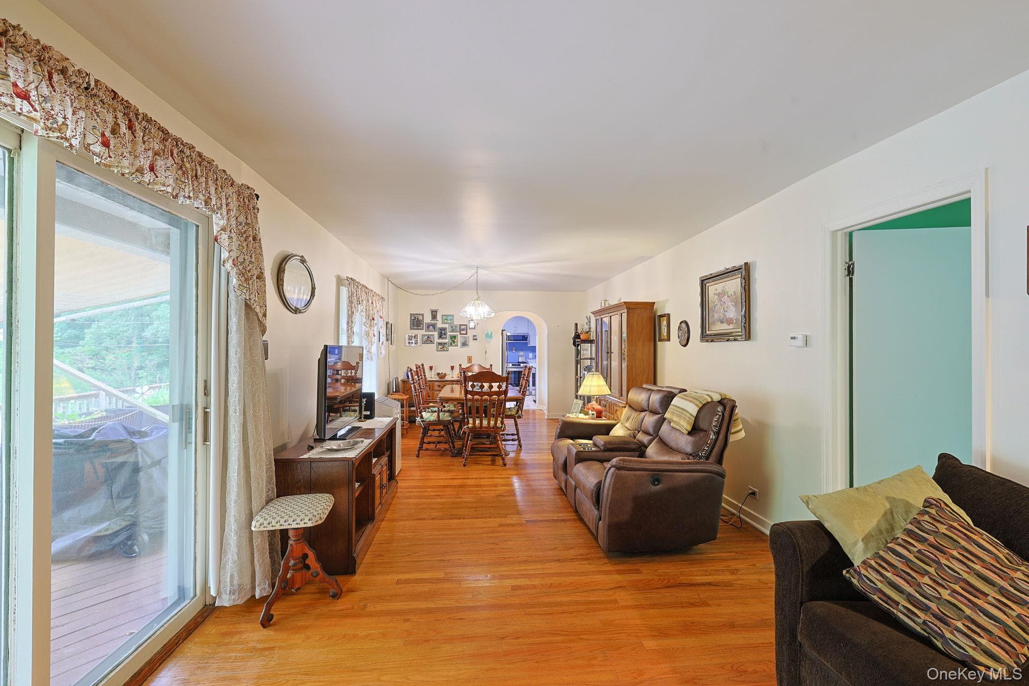 408 Field Road thumbnail 10