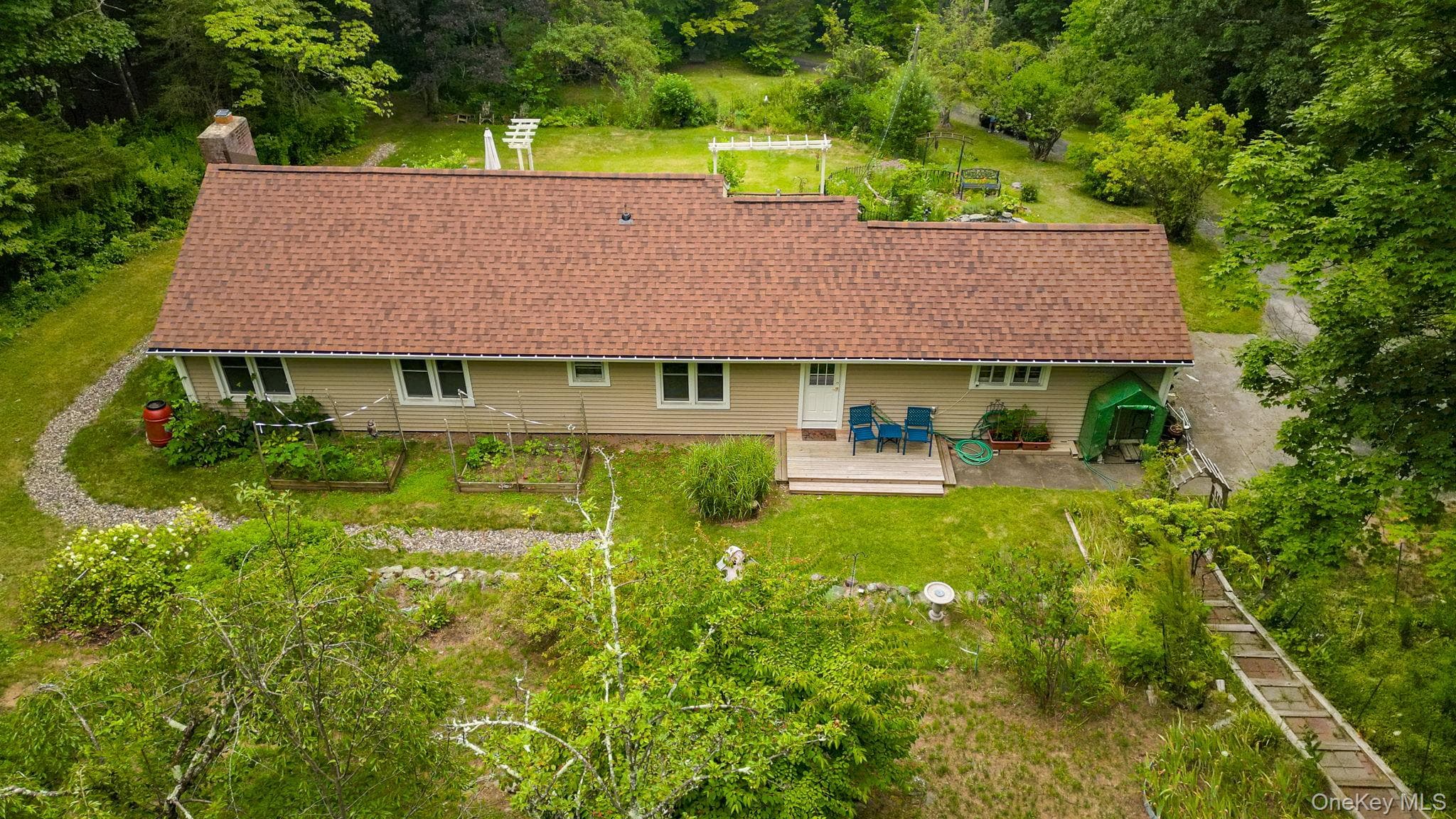 408 Field Road thumbnail 32