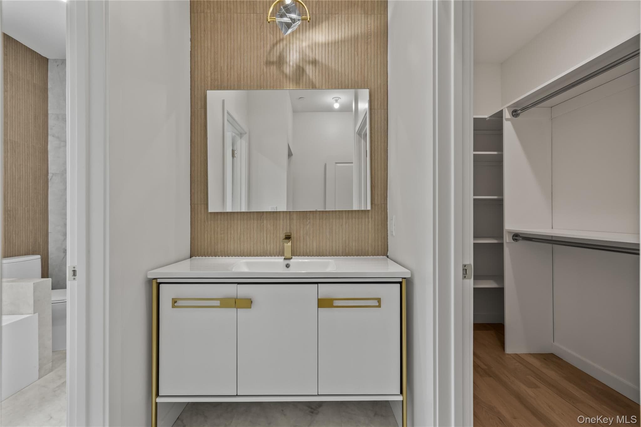 41 Saddle River Road Unit: 201 thumbnail 23