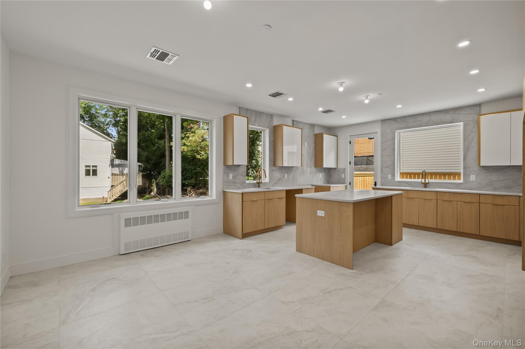 41 Saddle River Road Unit: 201 thumbnail 16