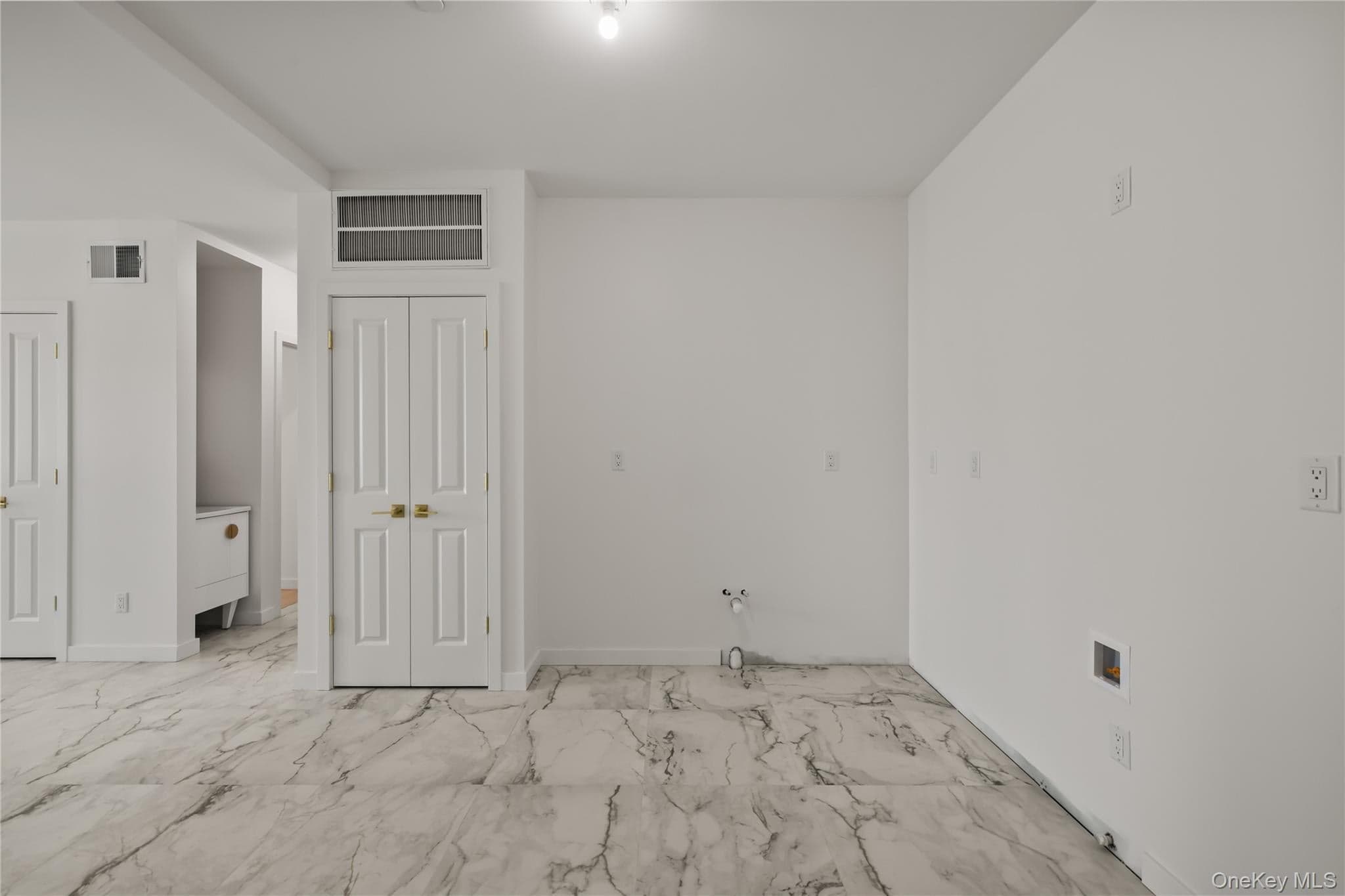 41 Saddle River Road Unit: 201 thumbnail 43