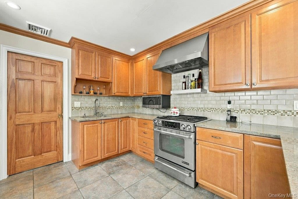 985 Silver Colt Road thumbnail 12