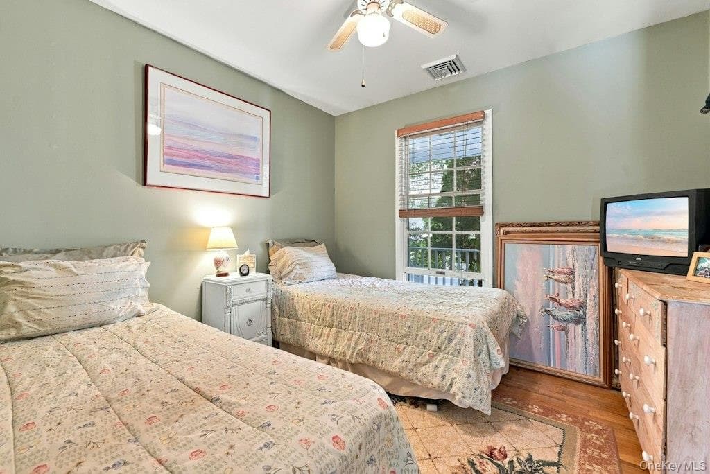 985 Silver Colt Road thumbnail 20