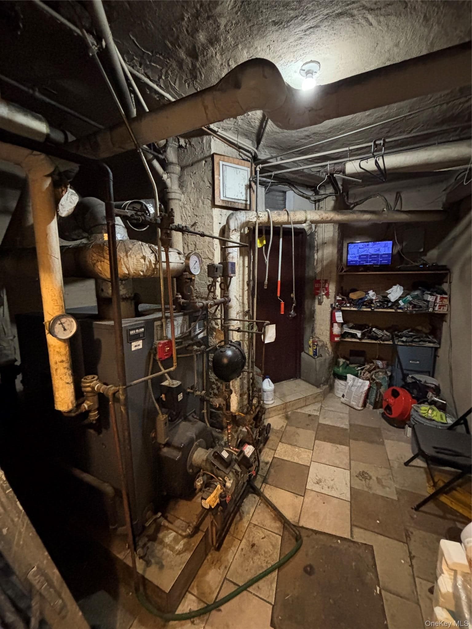 2308 Hughes Avenue thumbnail 17