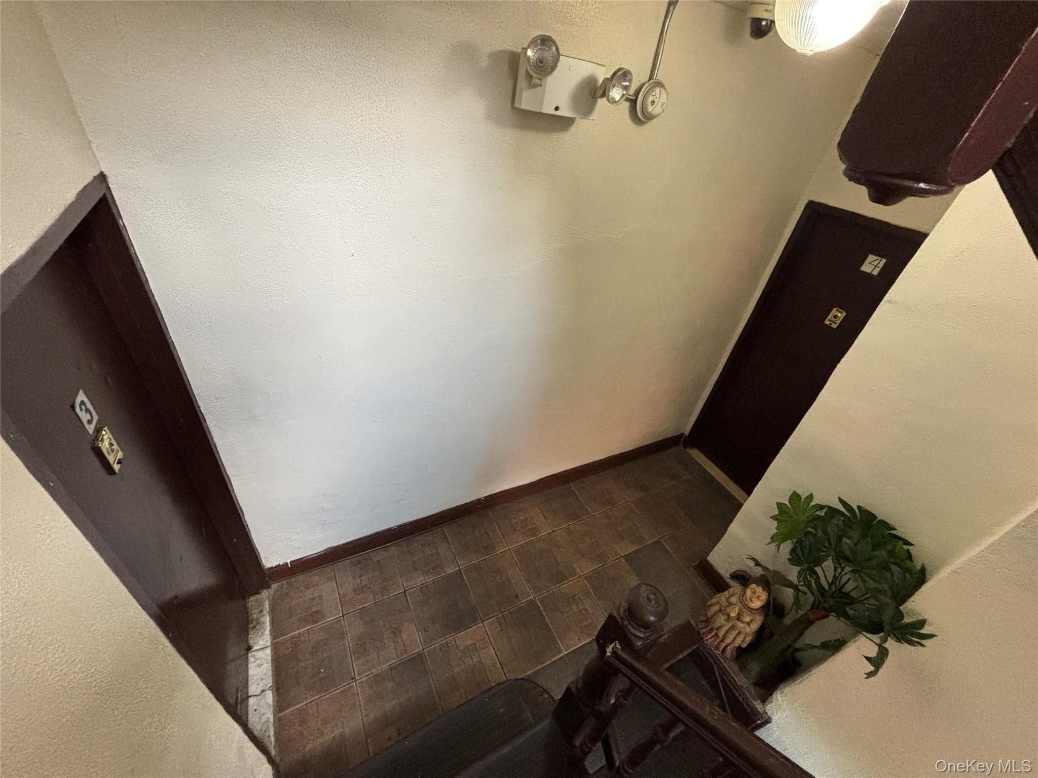2308 Hughes Avenue thumbnail 10