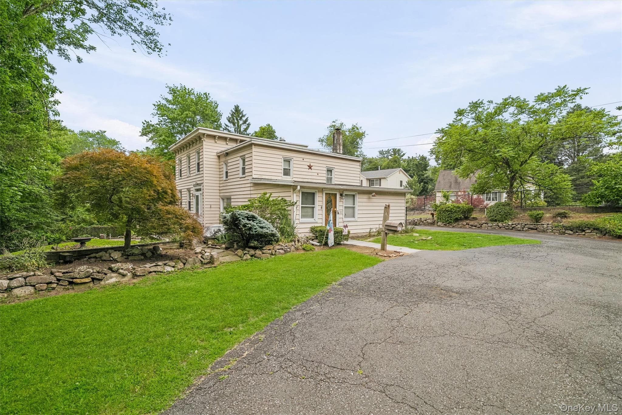 331 Kings Highway photo 1