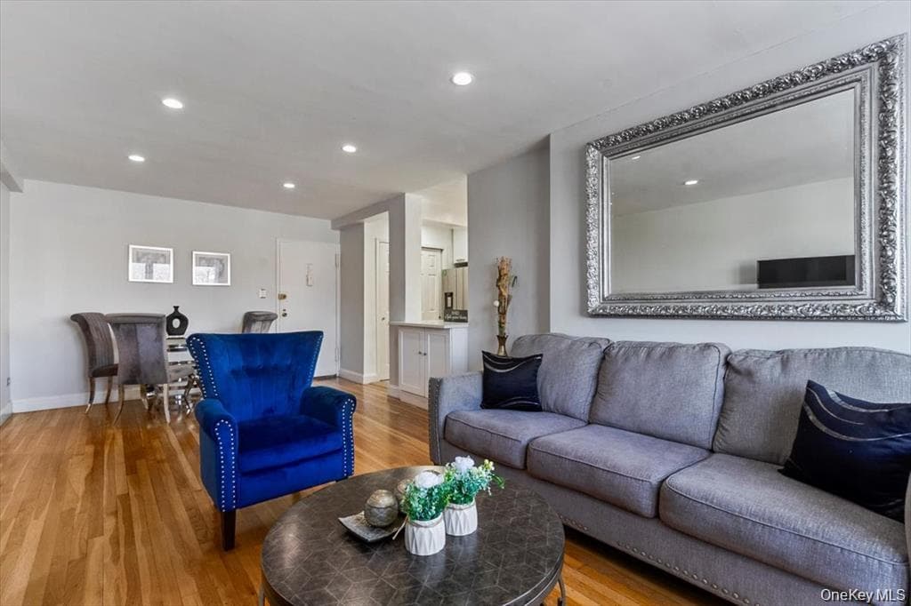 5425 Valles Avenue Unit: 3F thumbnail 5