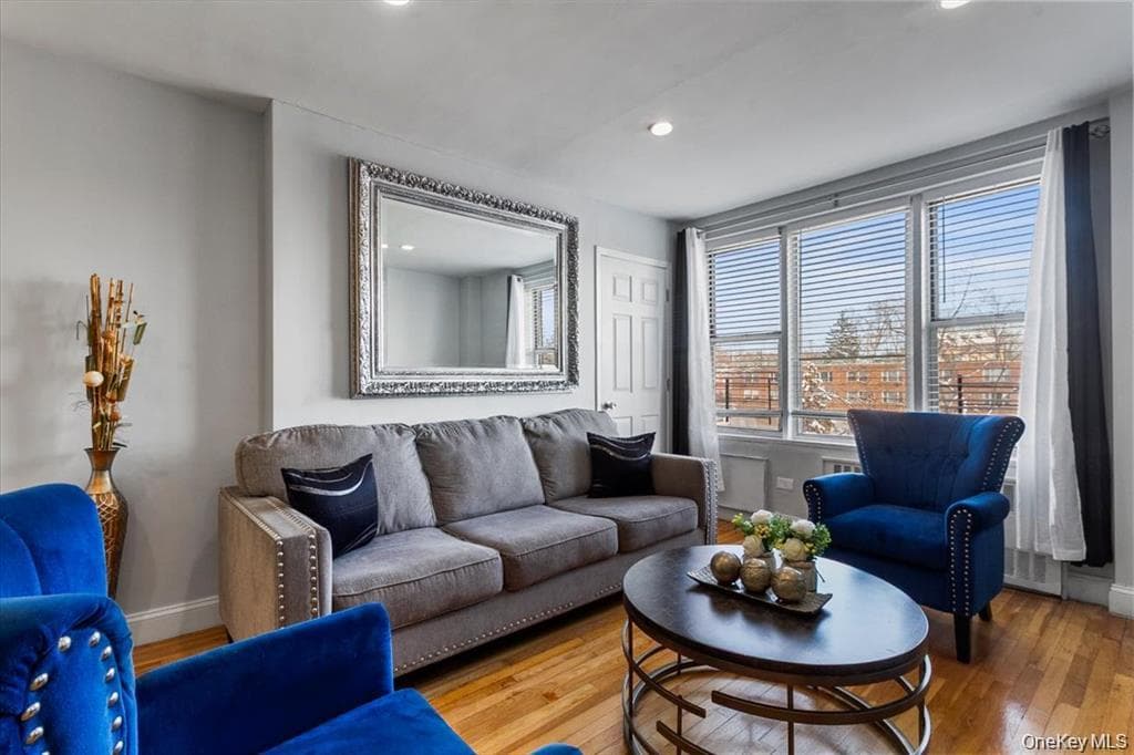5425 Valles Avenue Unit: 3F thumbnail 3