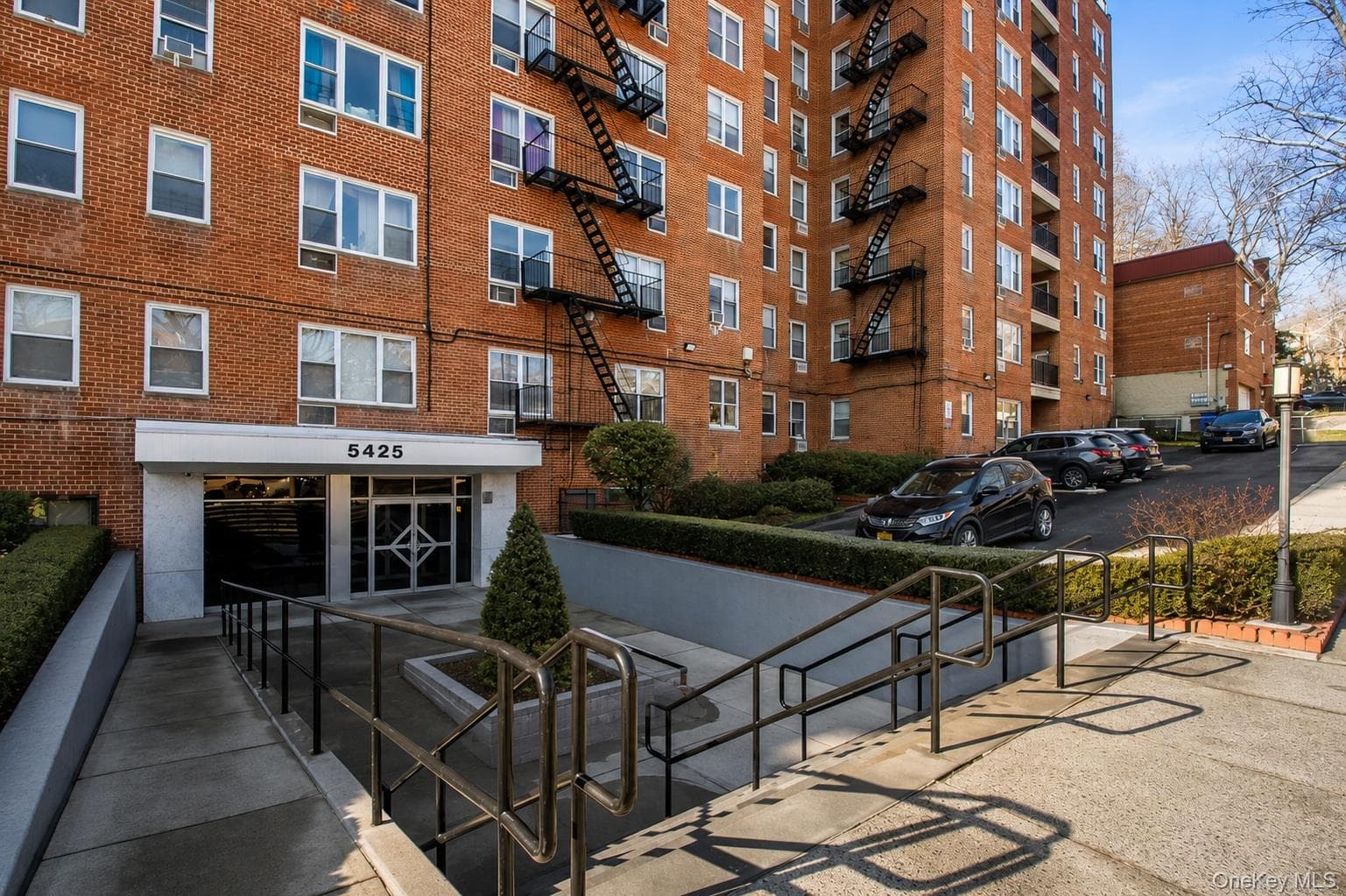 5425 Valles Avenue Unit: 3F, Bronx