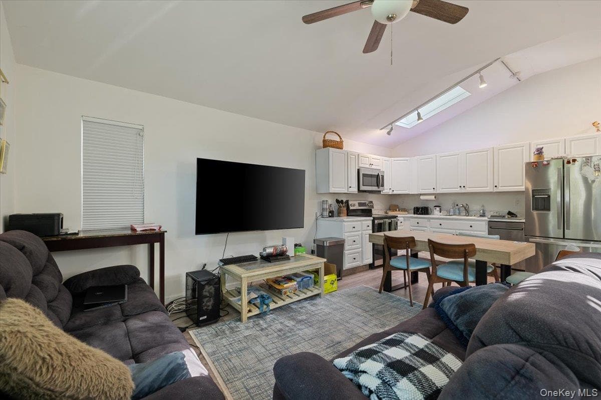 30 Ormond Avenue thumbnail 2