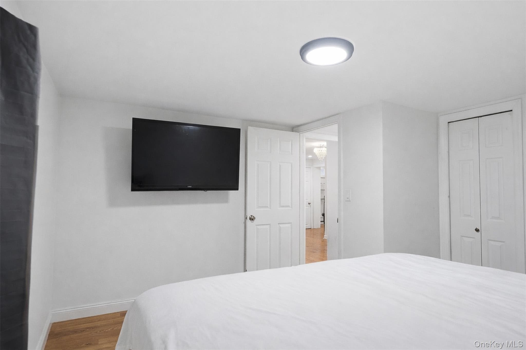 128 Parkway thumbnail 39