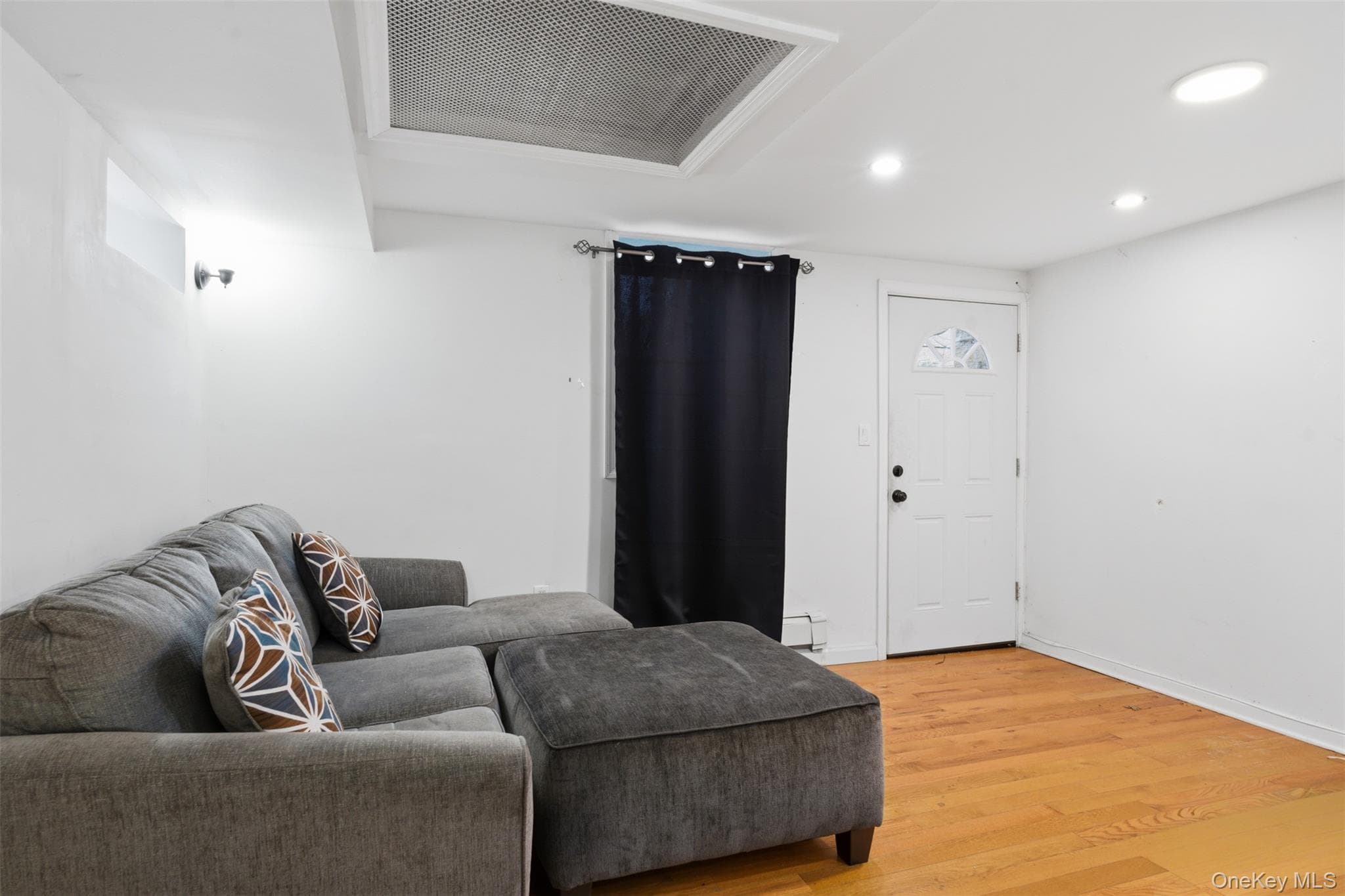 128 Parkway thumbnail 34