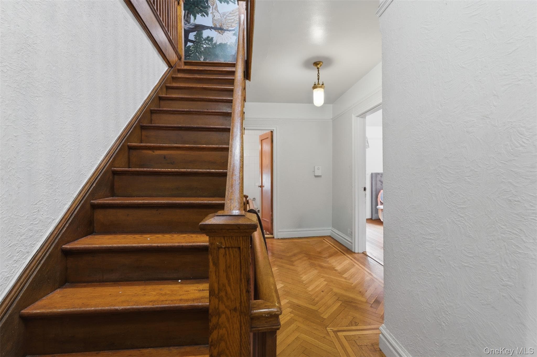 128 Parkway thumbnail 27