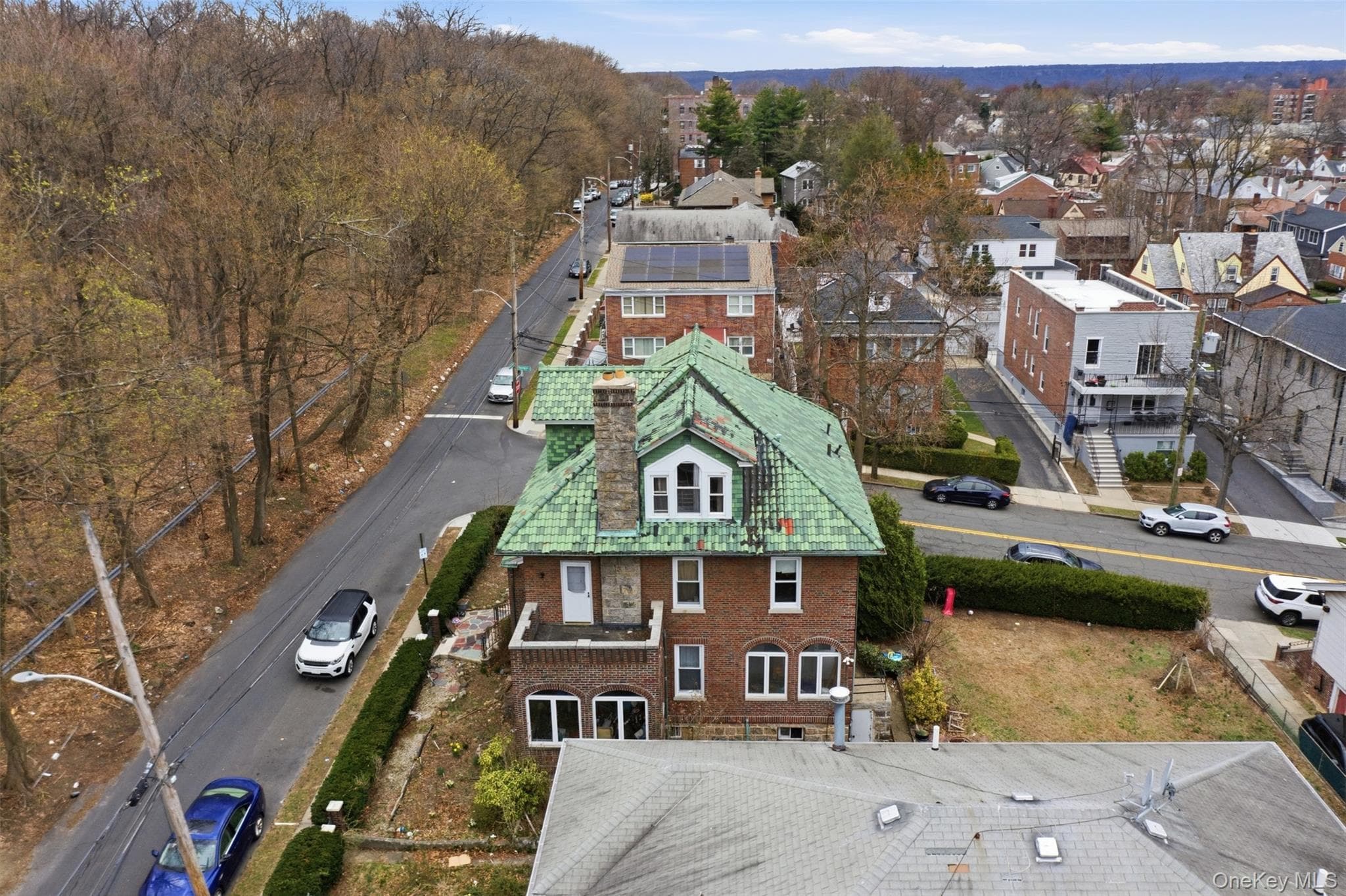 128 Parkway thumbnail 46