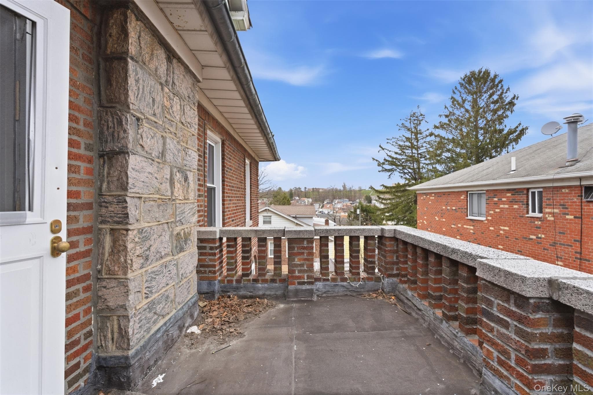 128 Parkway thumbnail 23